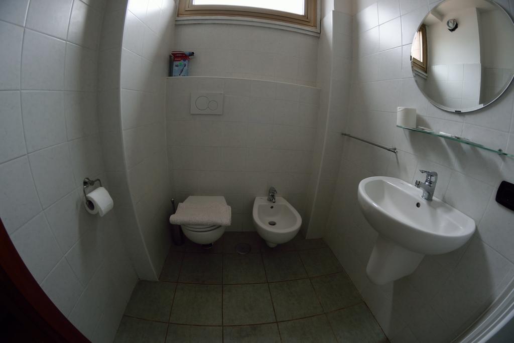 Hotel Fidene Rome Bagian luar foto