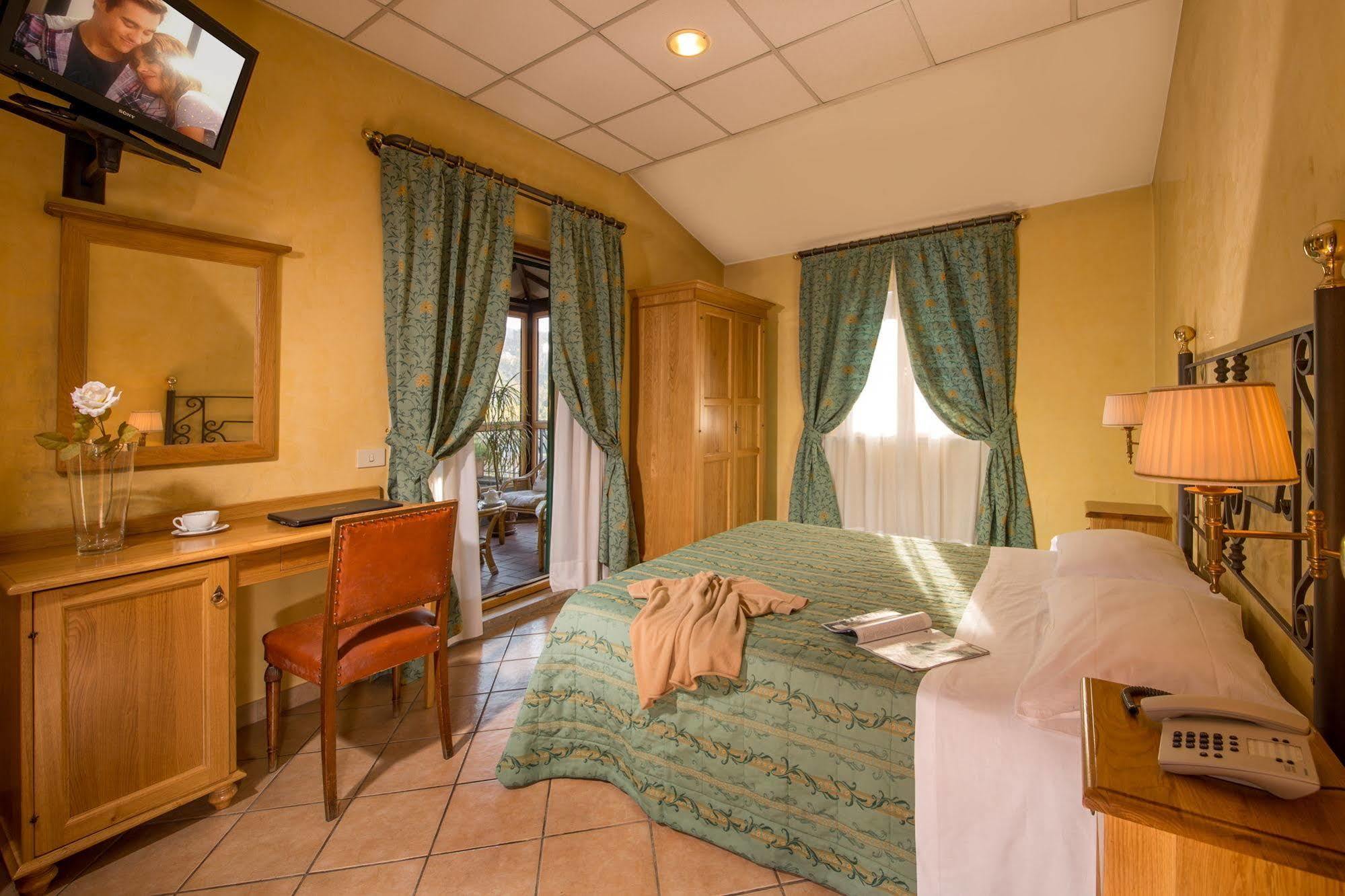 Hotel Fidene Rome Bagian luar foto