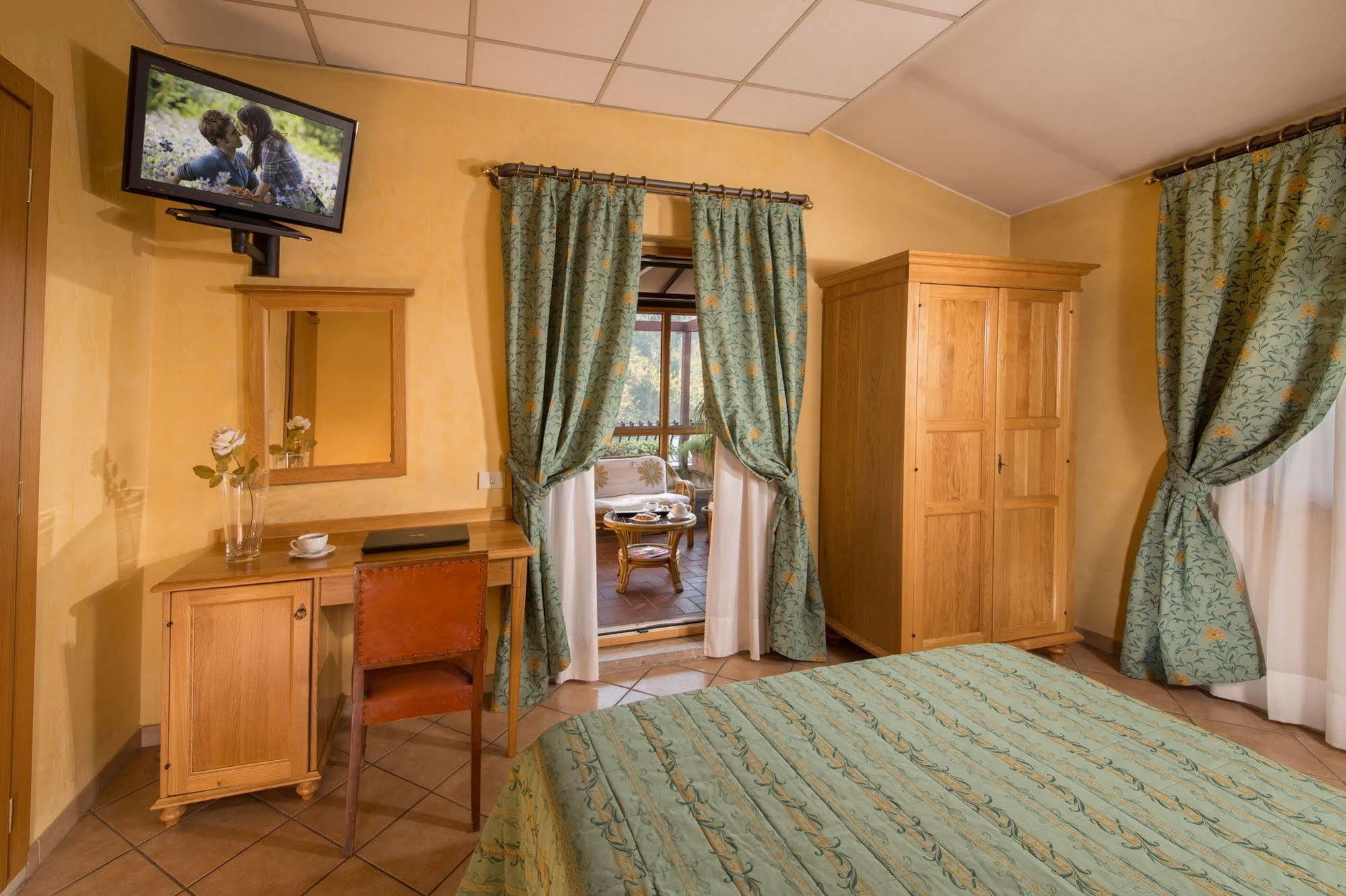 Hotel Fidene Rome Bagian luar foto